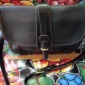 AUTHENTIC Dooney & Bourke,  leather crossbody